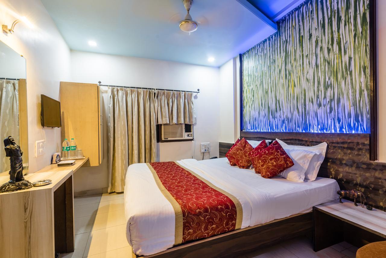 Hotel Panchratna Panvel Exterior foto